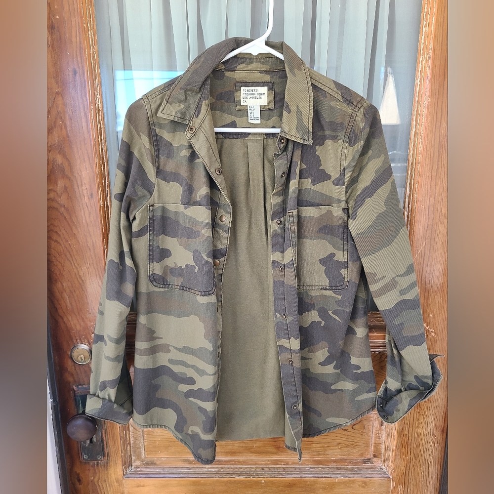 Womens Forever 21 denim camo jacket size small